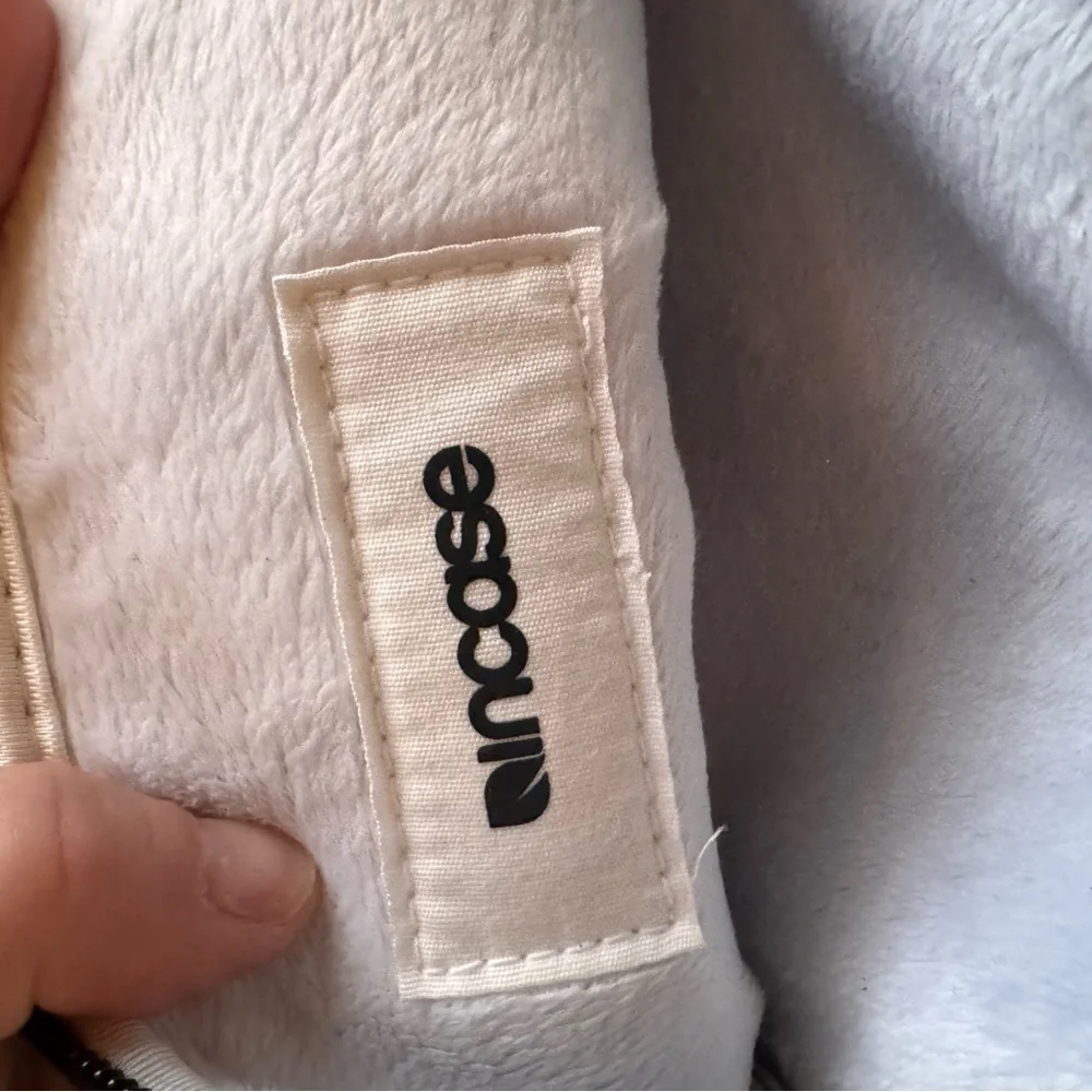 Incase Midnight Black Tablet Sleeve